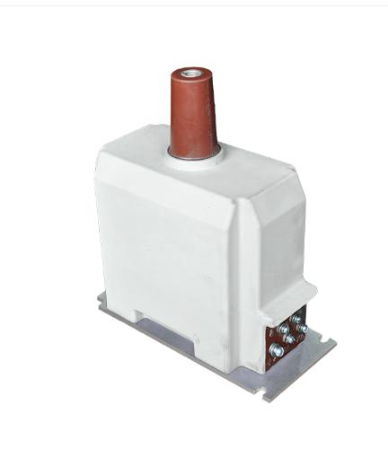 Трансформатор тока ЗНОЛ.03-6УЗ 6000/v3 100/v3 100/3 0.5/3 30/200  10000114834