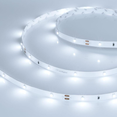 Лента светодиодная RT 2-5000 24V Cool 8000К 0.5х(3528 150 LED LUX) 2.9Вт/м IP20 (уп.5м)  019916