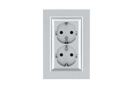 Розетка 2-я с/з СП (Новый дизайн) Karea 16А IP20 серебр.  56065057