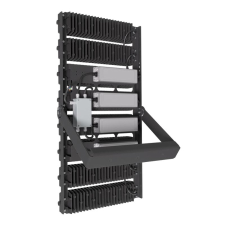 Прожектор светодиодный LAD LED R700-8-PC-120-750-D48-800L1 ST 800Вт CRI70 5000К IP67 230В КСС типа "Д" крепление на лире LADesign LADR78PCLS750D48800L1ST