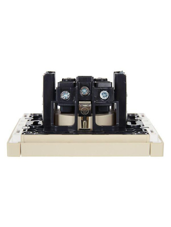 Розетка СП FORTE&PIANO FP415 16А с заземл. защ. шторки винт. крепл. ваниль  FP-R14-16-K10