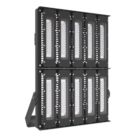 Прожектор светодиодный LAD LED R700-10-PC-10-750-D48-1000L1 ST 1000Вт CRI70 5000К IP67 230В КСС типа "К" крепление на лире LADesign LADR710PC10750D481000L1ST