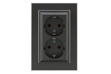 Розетка 2-м СП Karea 16А IP20 с/з дым. металлик  56050082