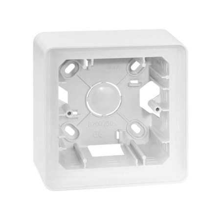 Коробка наружной установки на 1 пост бел. 82 Detail 8200750-030
