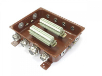 Коробка КМ 65-40 УХЛ1.5 IP65 латун. ввод ГОФРОМАТИК/ zeta30360 Коробка КМ 65-40 УХЛ1.5 IP65 латун. ввод ГОФРОМАТИК/ zeta30360