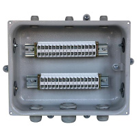 Коробка клеммная КЗНС-32 У2 32 зажима IP54 (пластиковые вводы PG)  ET000646