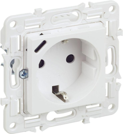Розетка SKANDY 18Вт 16А с заземл. защ. штроки с USB C SK-R17W арктич. бел.  SK-R14-16-U14-018-K01