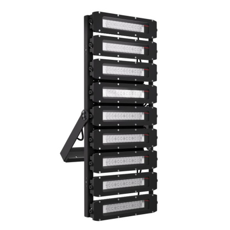 Прожектор светодиодный LAD LED R700-9-PC-10-750-D48-900L1 ST 900Вт CRI70 5000К IP67 230В КСС типа "К" крепление на лире LADesign LADR79PC10750D48900L1ST