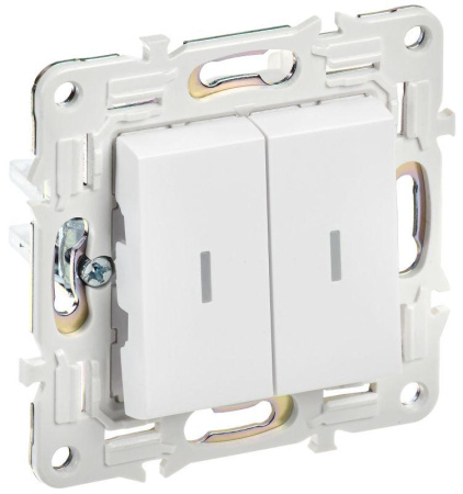 Выключатель проходной 2-кл. SKANDY 10А SK-V10W с индикацией арктич. бел.  SK-V22-1-10-K01