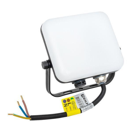 Прожектор светодиодный СДО-4002 20Вт 4000К IP65 с равномерной засветкой LUMA  FLL-4002-20-4000