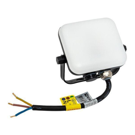 Прожектор светодиодный СДО-4001 10Вт 4000К IP65 с равномерной засветкой LUMA  FLL-4001-10-4000