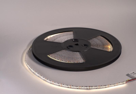 Лента потолочная SMD2835 204 LED/м 22 Вт/м 24В IP20 нейтр. бел. (уп.30м)  00-00007435