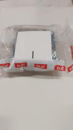 Выключатель 1-кл. СП Zena 10А IP20 с LED-подсветкой механизм бел.  609-010200-201