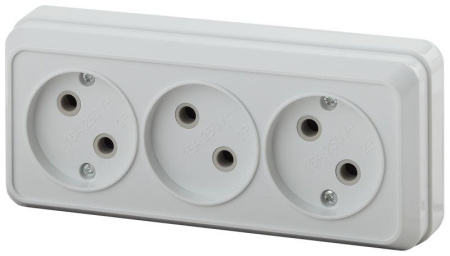 Розетка 3-м ОП Quadro 2-205-01 16А IP20 250В 3х2P бел.  Б0053809
