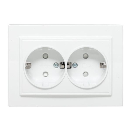 Розетка 2-м СП Минск 16А IP20 с заземл. защ. шторки бел. Basic  ERR16-128-100