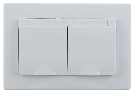 Розетка 2-м СП 16А 250В 2P+E Schuko IP20 с крышкой защ. шторки Plano бел. 1-210-01  Б0053934